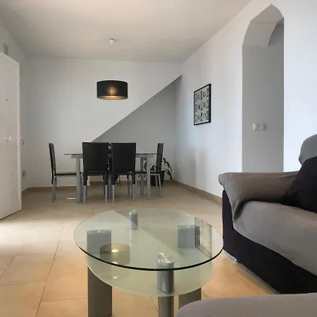 Acogedora Casa En Cap Negret, Ubicada A Primera Línea De La Playa. Сasa de vacaciones